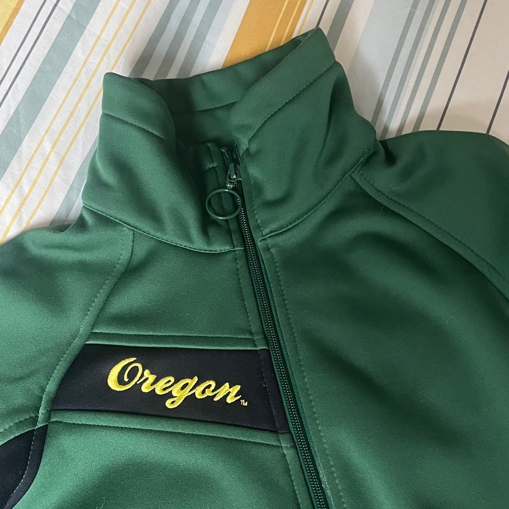 University of Oregon track jacket. Sco Ducks!